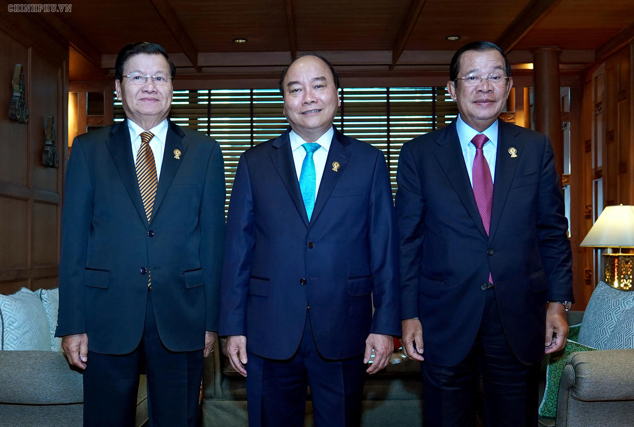 Thủ tướng gặp các nhà lãnh đạo Lào, Campuchia, Philippines