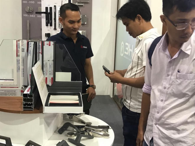 Aseanwindow đưa phụ kiện cửa 3H đến triển lãm Vietbuild 2019 - Ảnh 4