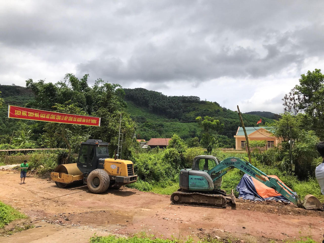 Quảng Ninh: Niềm vui lan tỏa từ những con đường mới ở Hoành Bồ