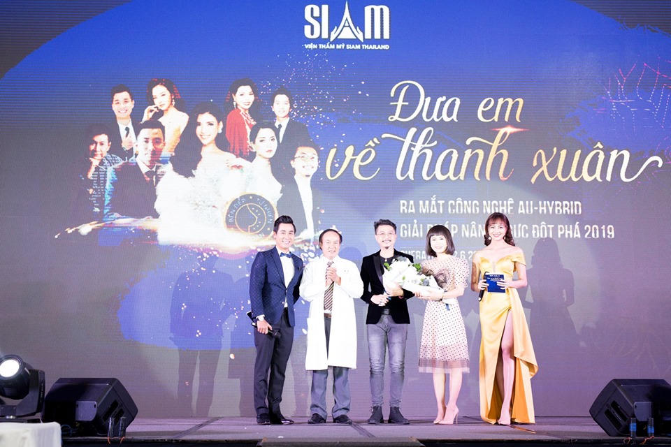 Ra mắt phương pháp nâng ngực Au-hybrid an toàn, tự nhiên