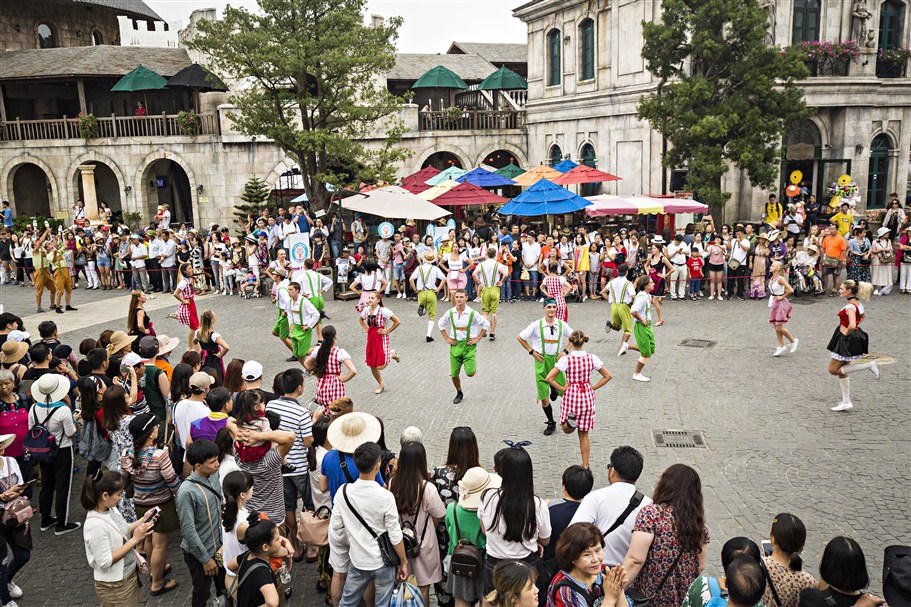 Khi Bà Nà tỉnh giấc từ…  những tuyến cáp treo