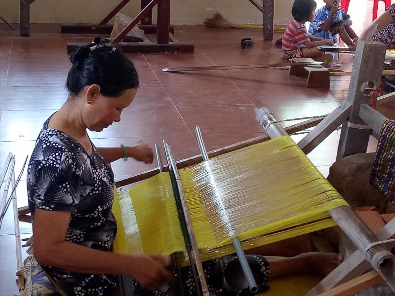 Ở vùng đất nghề mẹ truyền con gái nối