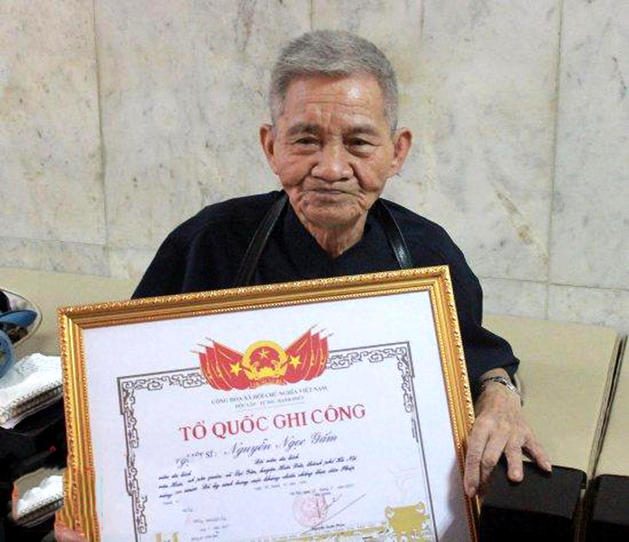 Mẹ ơi, nhất định các anh sẽ trở về