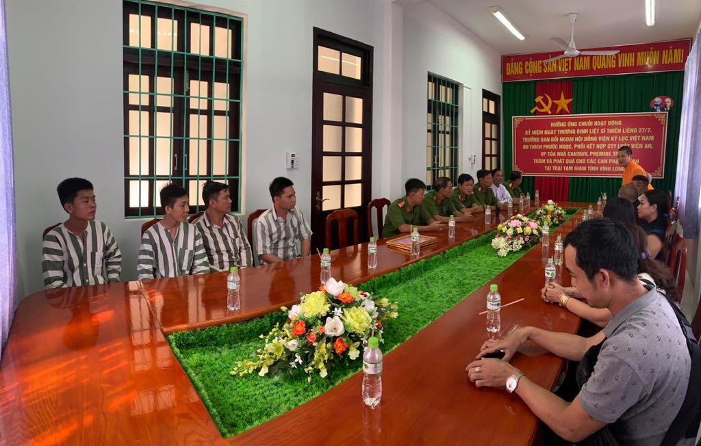 Đoàn từ thiện Sư thầy Thích Phước Ngọc cùng Công Ty Luật Viên An trao quà tình nghĩa nhân ngày 27/7