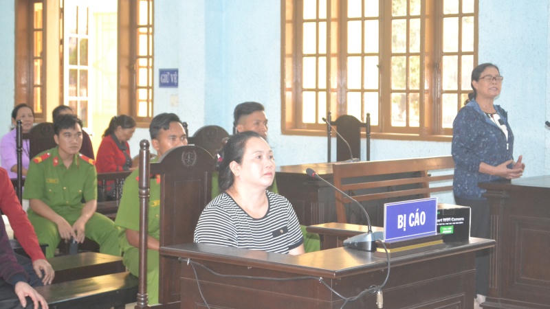 "Tặng” xe tiền tỷ cho nguyên Giám đốc Sở KH&ĐT Gia Lai: Ví dụ đau xót về vấn nạn doanh nghiệp “lại quả” quan chức