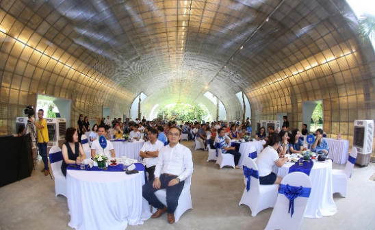 Mua nhà Ecopark, khách Hàn Quốc trúng Mercedes C200 trị giá 1,5 tỷ đồng