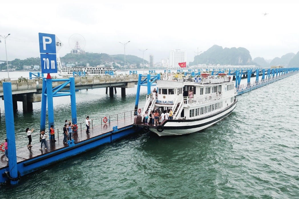 Đi Hạ Long bây giờ dễ như trở bàn tay