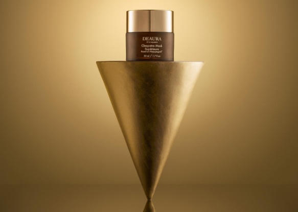 Bộ mỹ phẩm đầu tiên xây dựng 'lâu đài nhan sắc' bằng 'viên gạch' vàng 24k tại Việt Nam