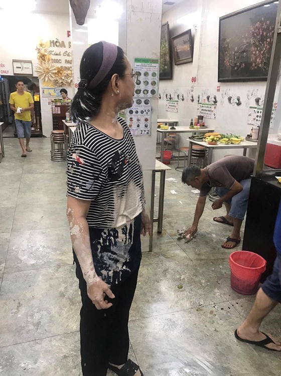 TP HCM: Bắt nhóm đối tượng tạt sơn “khủng bố tinh thần” quán phở