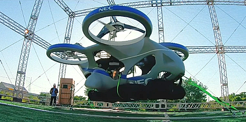 Thử nghiệm xe bay chạy điện của NEC.