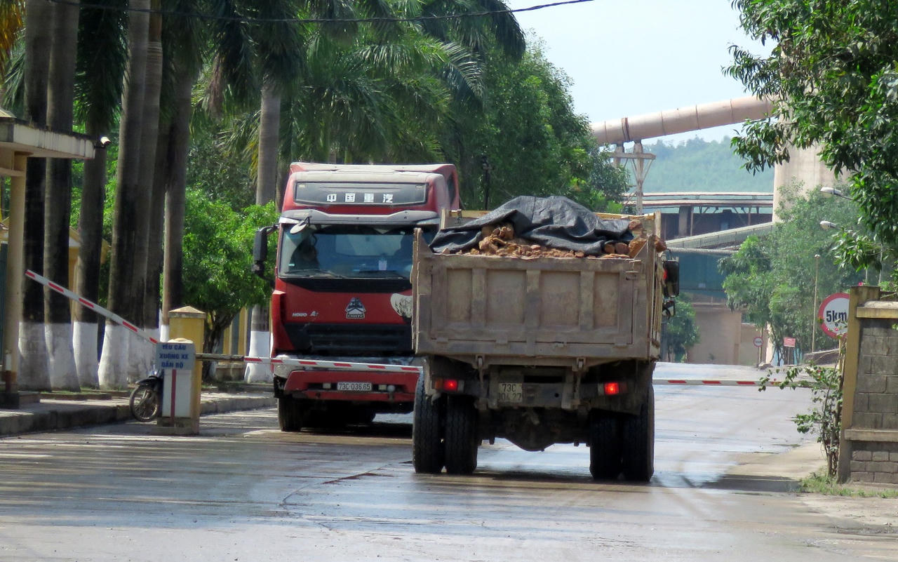 Nghi án khai thác khoáng sản trái phép tại Quảng Bình: UBND huyện Quảng Ninh cho rằng diệp thạch sét chỉ là…đất san lấp