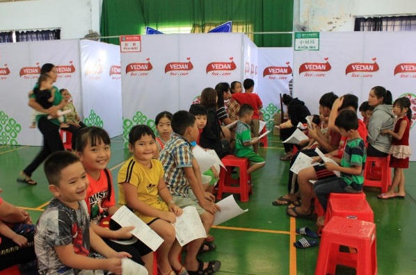 Những khoảnh khắc ý nghĩa trong chương trình khám bệnh từ thiện lần 8 do Vedan Việt Nam tổ chức