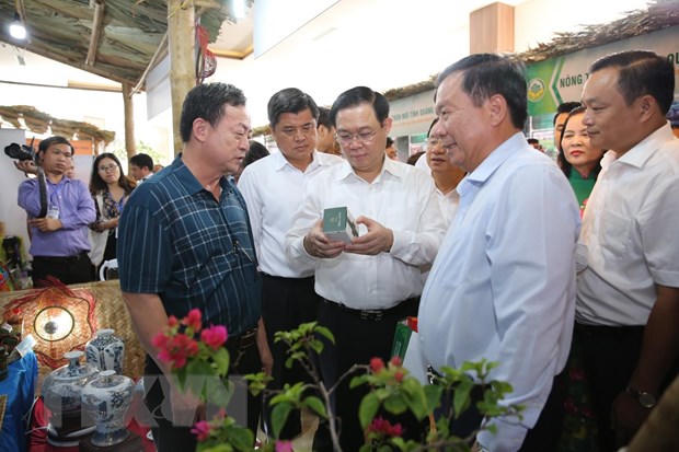 'Xây dựng nông thôn mới có điểm khởi đầu nhưng không có điểm kết thúc'