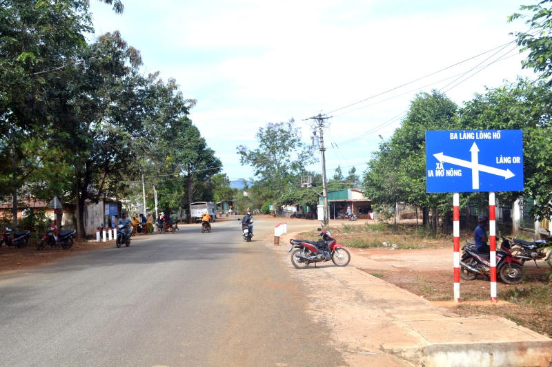 Làng Yút gắng gượng vượt thiếu thốn giai đoạn giáp hạt