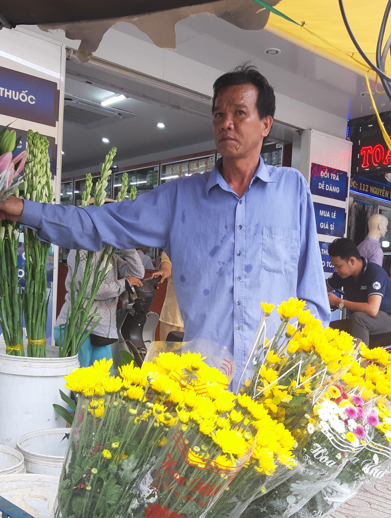 “Giang hồ” theo nghề bán hoa tươi làm lại cuộc đời