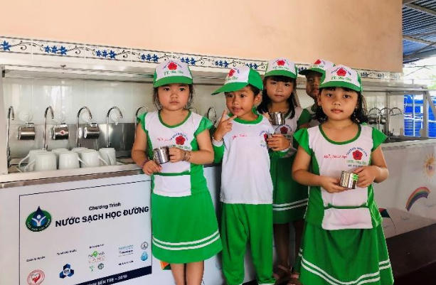 Viết tiếp câu chuyện "nước sạch học đường" và niềm vui tựu trường tại Bến Tre và nhiều tỉnh thành