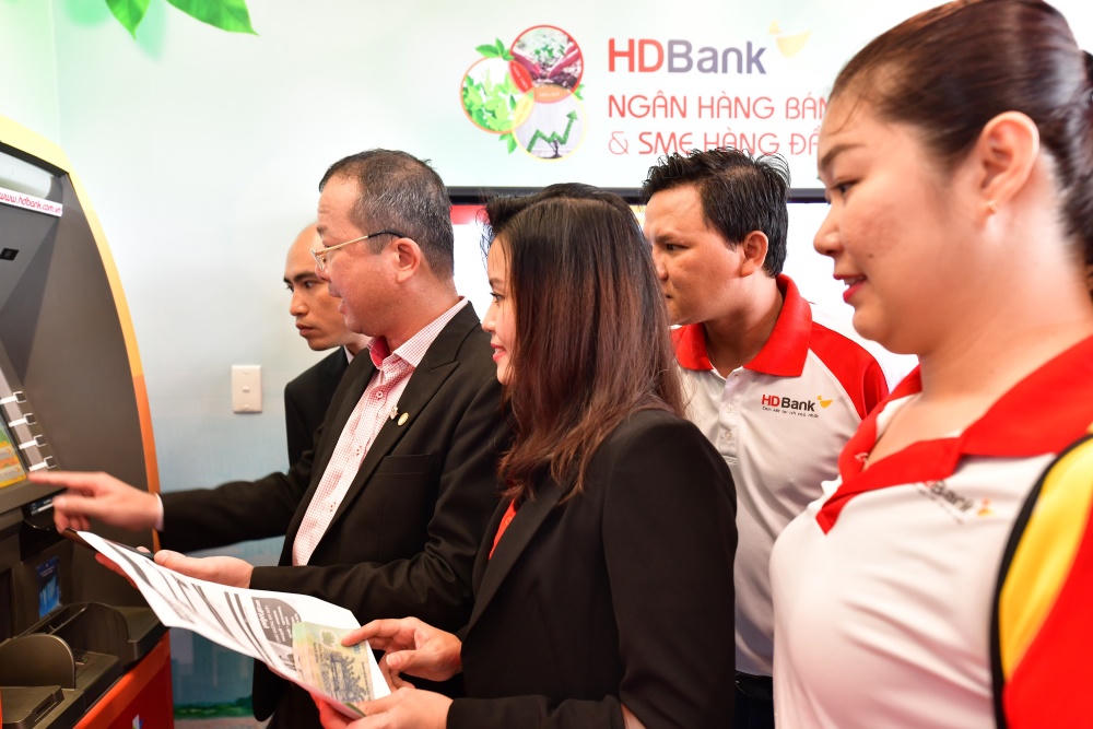 HDBank tăng tiện ích cho khách hàng với ngân hàng số 24/7