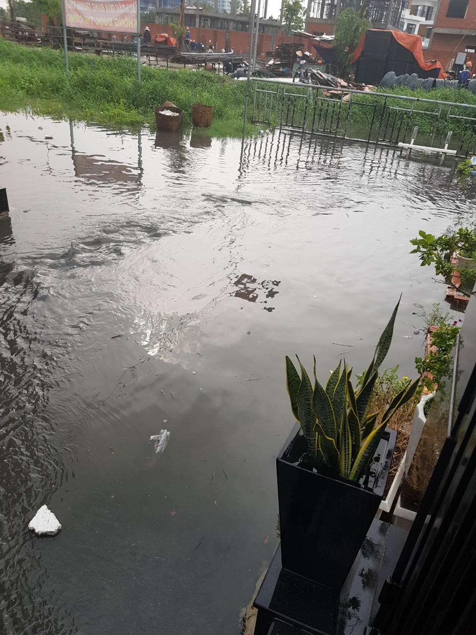 Dự án Thăng Long Home - Hưng Phú lấp rạch gây ngập úng