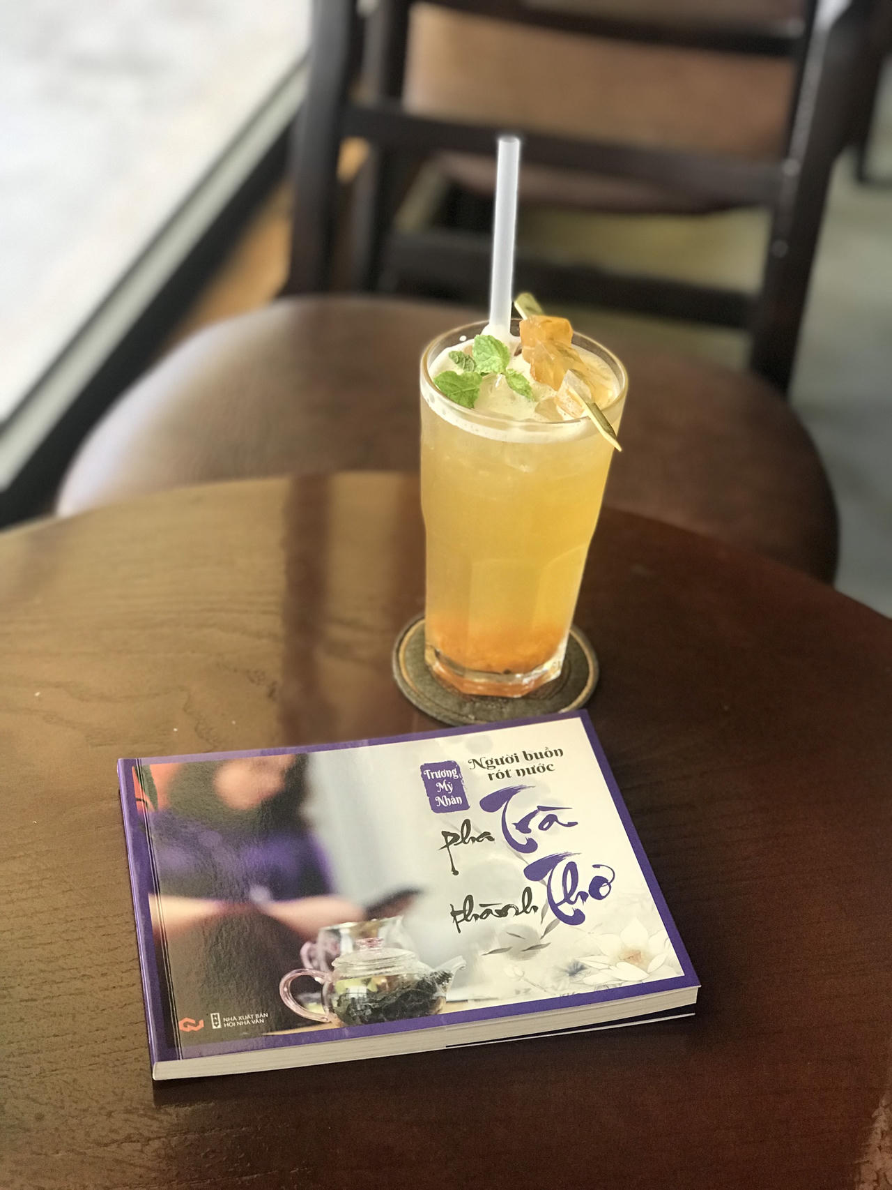 Gửi lòng vào thơ sau những 'vết lăn trầm'