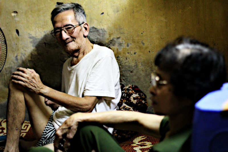 Khóc, cười chuyện ở phố cổ