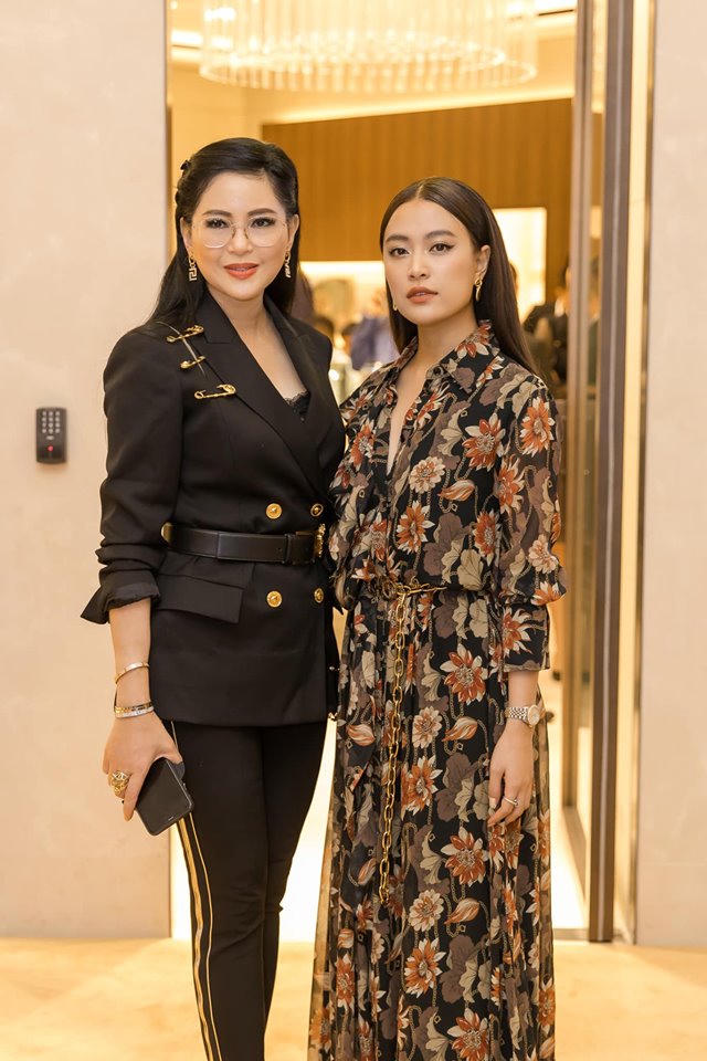 'Vua hàng hiệu' Johnathan Hạnh Nguyễn khai trương cửa hàng Rolex tại Tràng Tiền Plaza