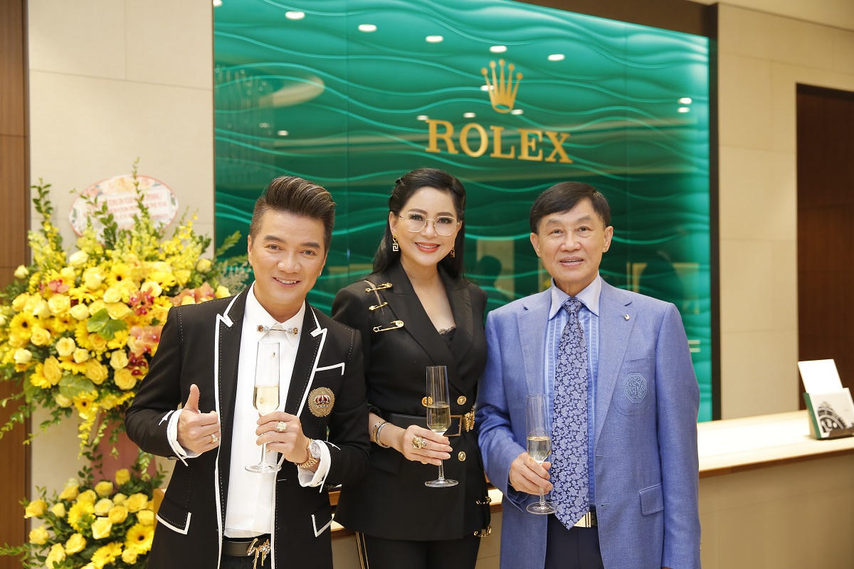 'Vua hàng hiệu' Johnathan Hạnh Nguyễn khai trương cửa hàng Rolex tại Tràng Tiền Plaza