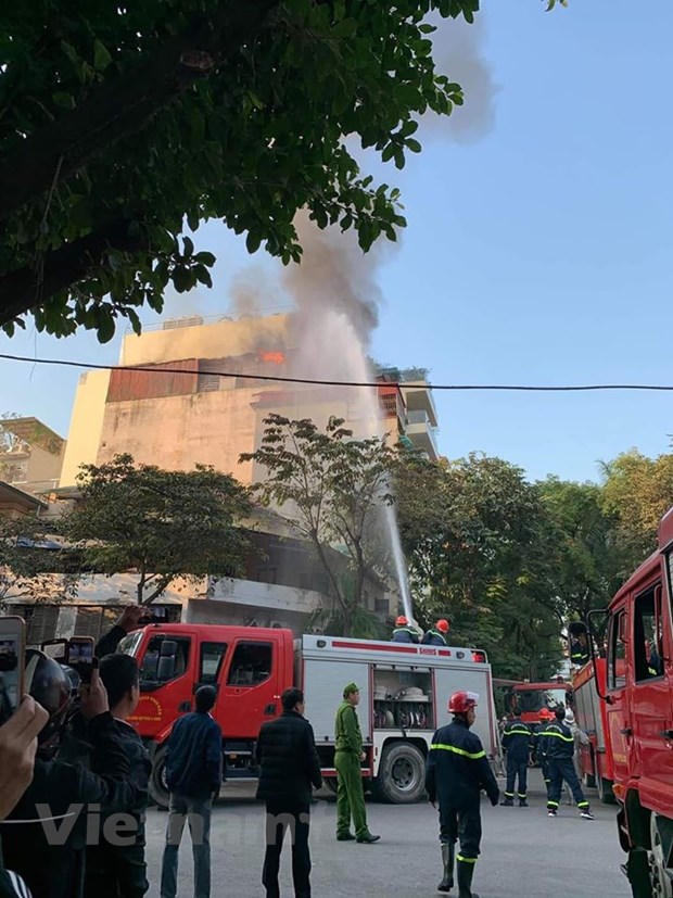 Ha Noi: Chay lon tai quan karaoke Nhat Thong tren pho Thi Sach hinh anh 4