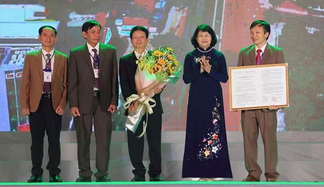 Công bố Nghị quyết thành lập thành phố Gia Nghĩa