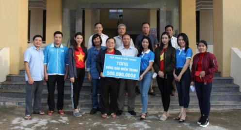 Tập đoàn Đất Xanh chung tay đến với đồng bào vùng bão lũ miền Trung