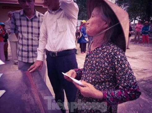 Tập đoàn Đất Xanh chung tay đến với đồng bào vùng bão lũ miền Trung