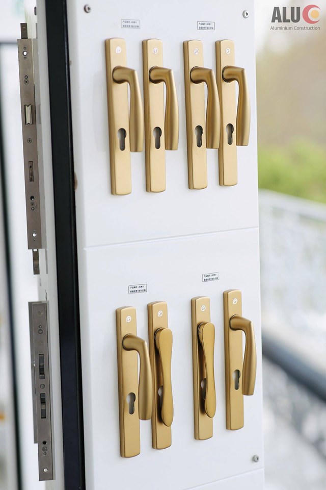 Hệ thống phân phối phụ kiện cửa nhôm chính hãng hàng đầu Việt Nam 3H có mặt tại Quảng Ngãi - Ảnh 1 Hệ thống phân phối phụ kiện cửa nhôm chính hãng hàng đầu Việt Nam 3H có mặt tại Quảng Ngãi - Ảnh 1