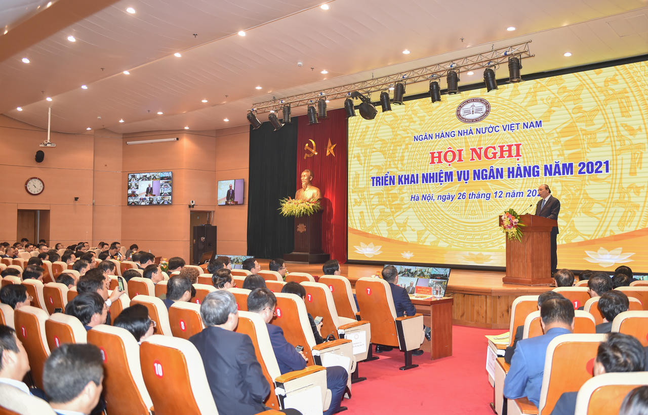 Thủ tướng mong các ngân hàng không nhằm ‘lợi nhuận kếch xù’ trong khó khăn chung