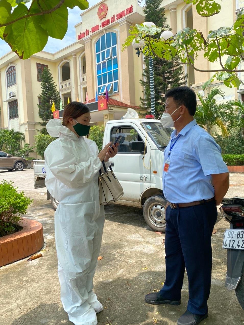 Ngời sáng những tấm lòng giữa “bão” dịch