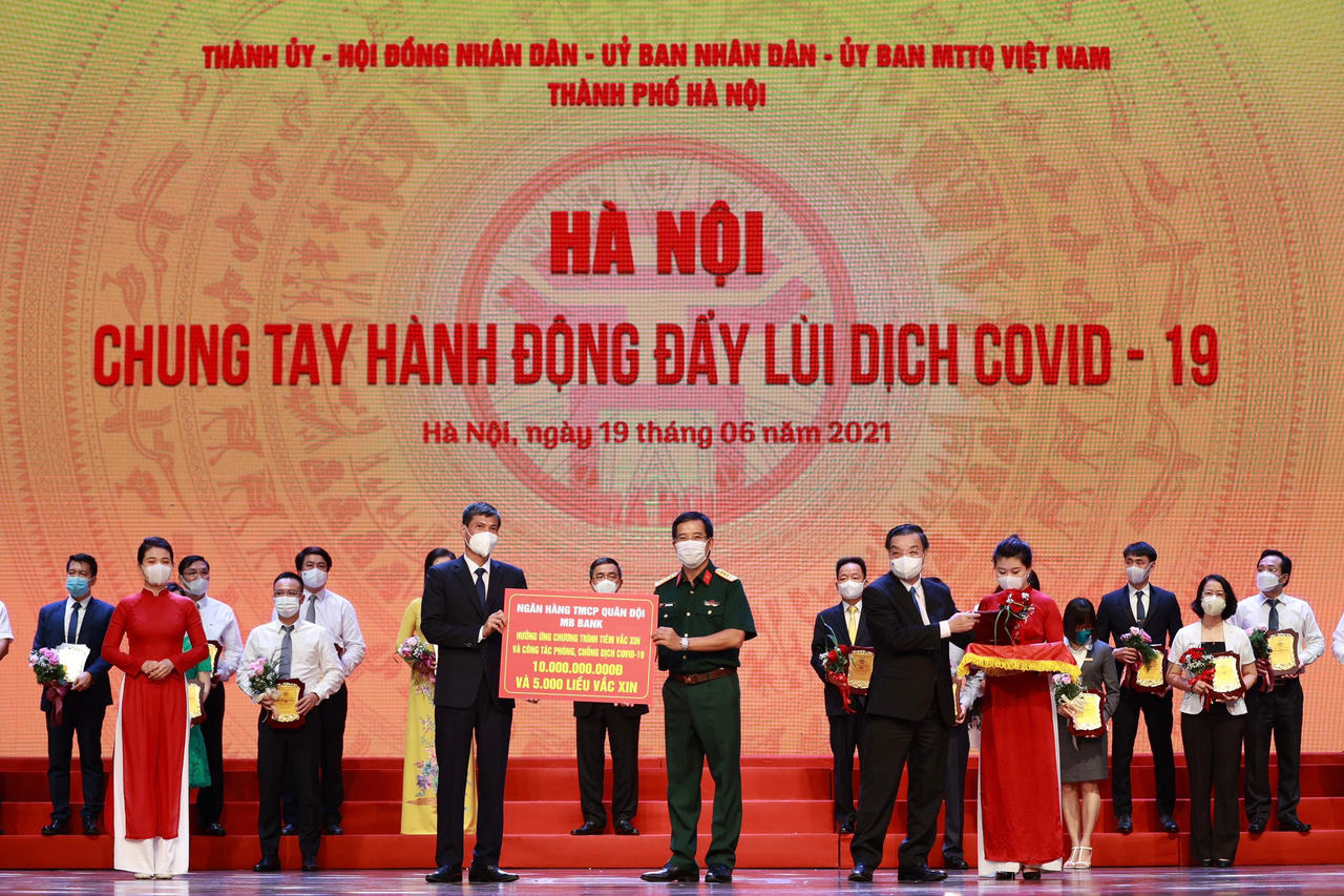 MB chung tay cùng Hà Nội đẩy lùi dịch COVID-19