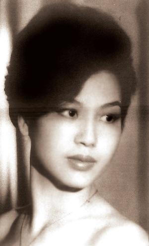 Chuyện về nàng Hoa hậu đầu tiên từng làm nhà báo