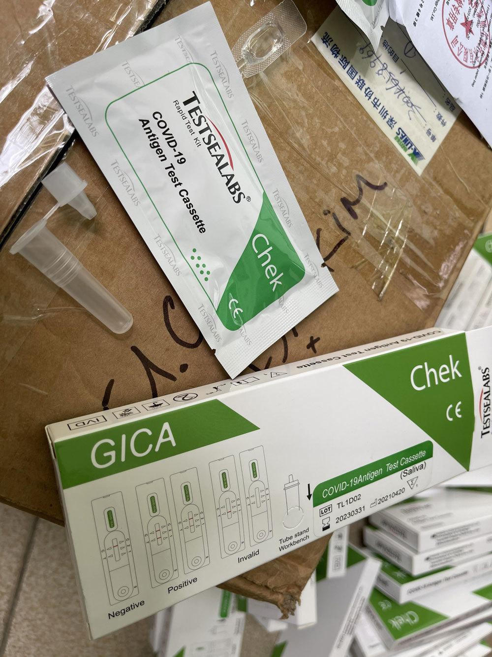 Bộ dụng cụ test nhanh Covid tại nhà: Chỉ là bước sàng lọc đầu tiên