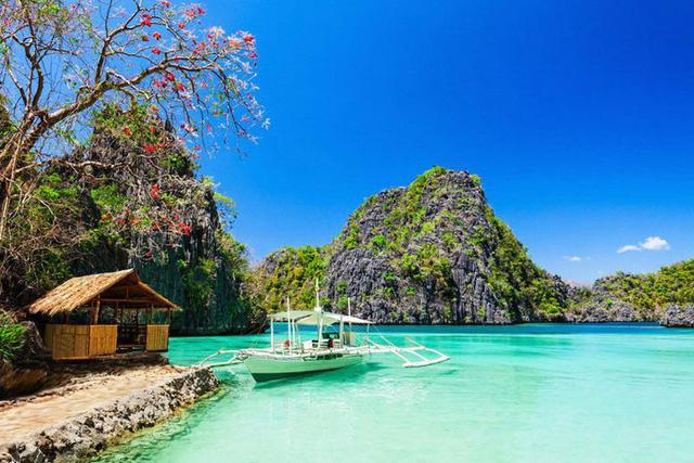 Niềm vui nới lỏng du lịch ở "vùng xanh"