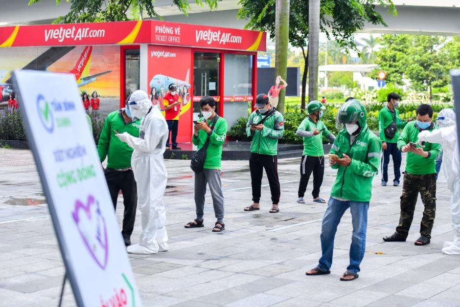 Xét nghiệm miễn phí 2 triệu mẫu cho người dân TP HCM