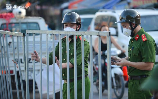 Toàn cảnh 12 ổ dịch COVID-19 "nóng" tại Hà Nội và những quy định siết chặt phòng chống dịch