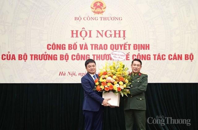 Trao quyết định bổ nhiệm Phó Tổng Biên tập Báo Công Thương