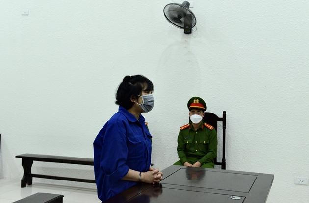 Tuyên phạt bị cáo Lê Thị Thu Hương 21 tháng tù về tội lợi dụng các quyền tự do dân chủ