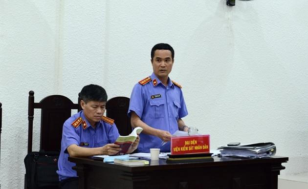 Tuyên phạt bị cáo Lê Thị Thu Hương 21 tháng tù về tội lợi dụng các quyền tự do dân chủ