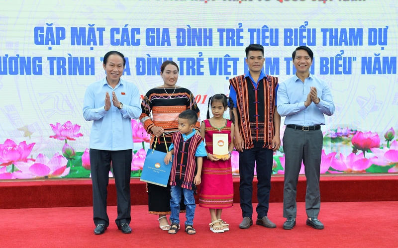 Văn hóa gia đình - điểm tựa xã hội phát triển