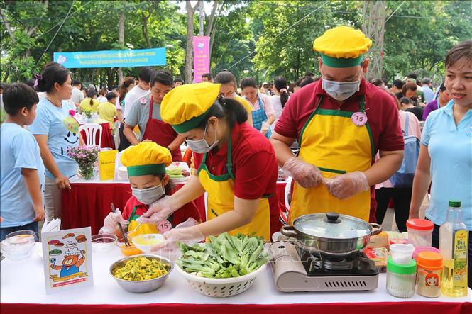 Xây dựng và củng cố hệ giá trị gia đình Việt Nam trong thời kỳ mới