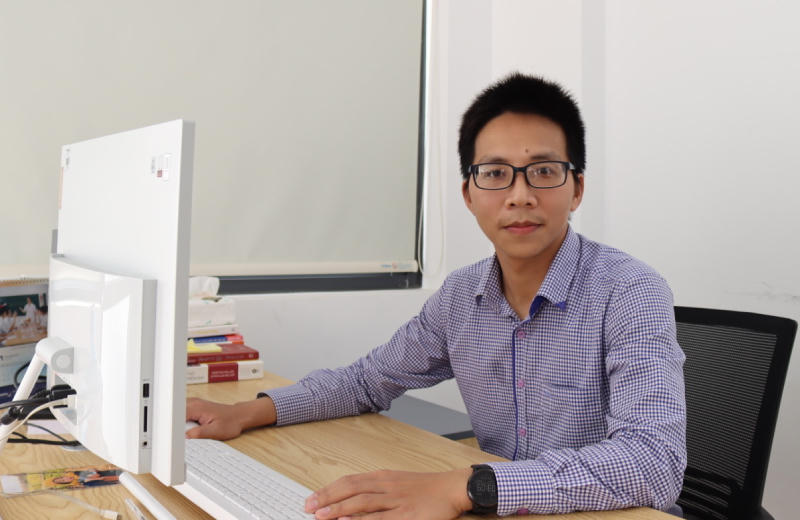 Từ cậu bé chăn bò đến Tiến sĩ Quả Cầu Vàng 2022