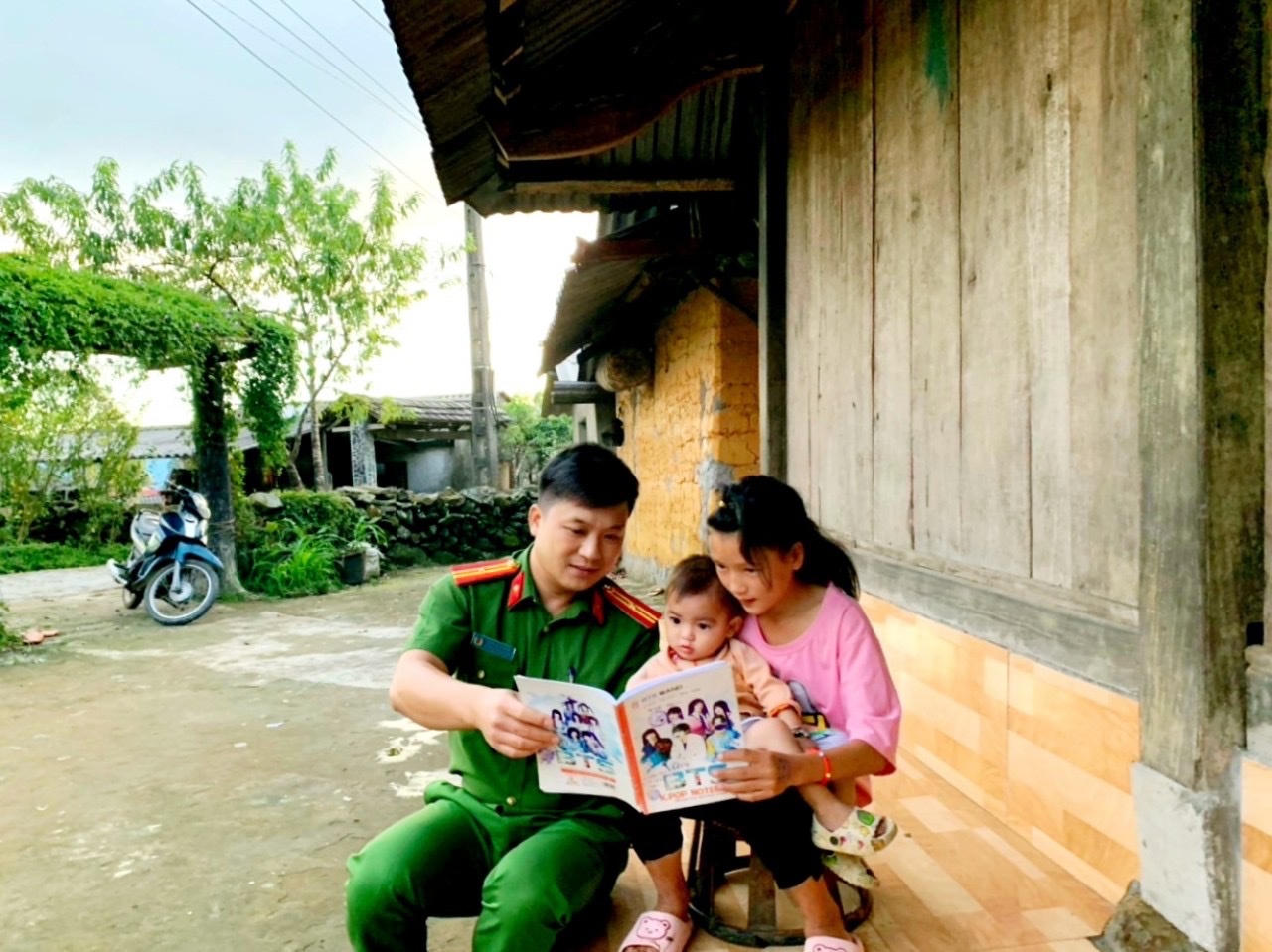 Thiếu tá Giàng Văn Hảo, Trưởng Công an xã Hồ Thầu: Hết lòng vì sự bình yên của nhân dân