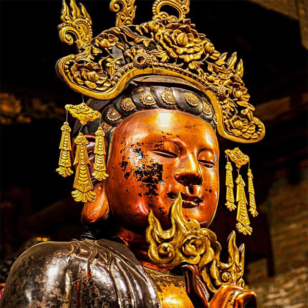 Bà Đá - ngôi chùa ngàn năm tuổi