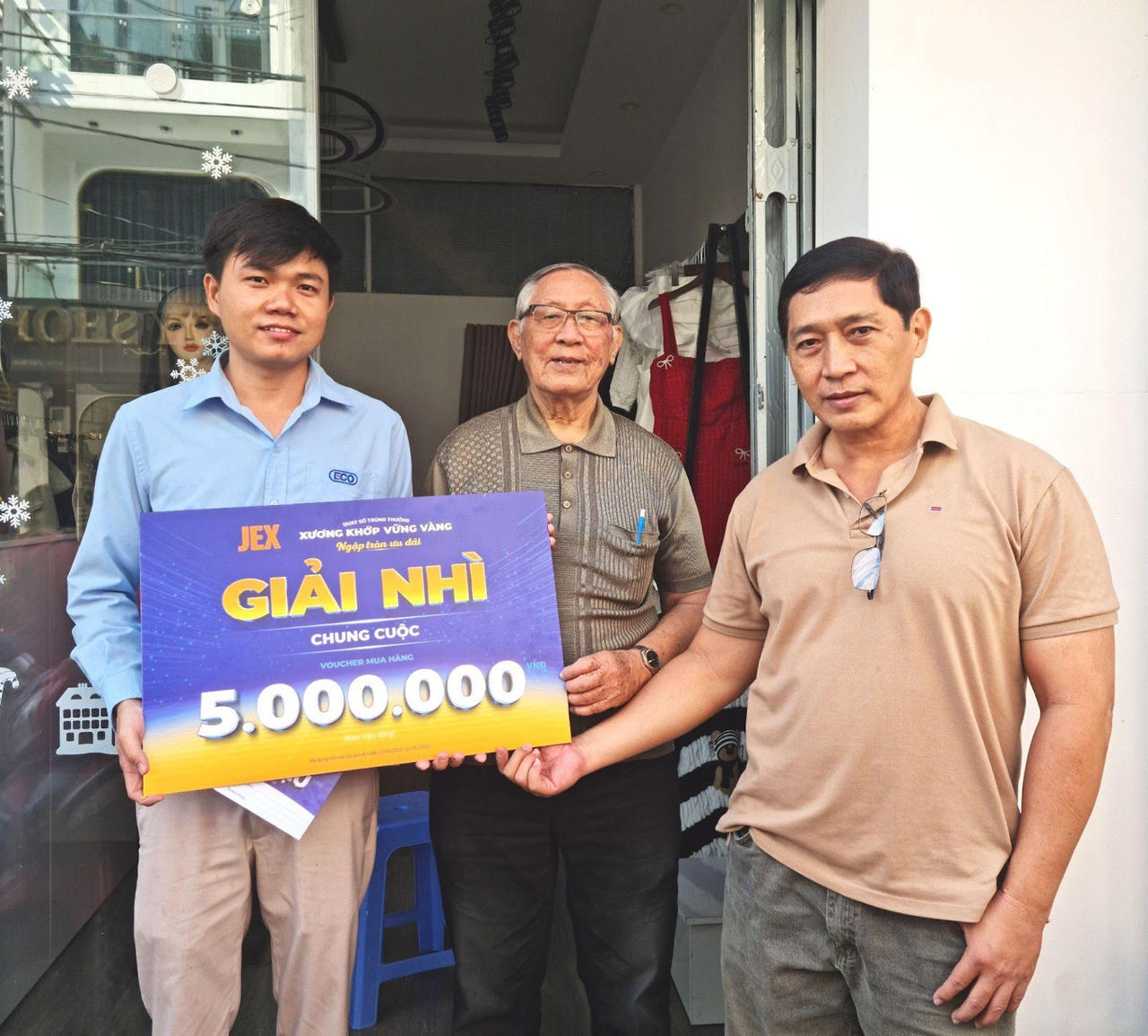 2.900 khách hàng đã trúng thưởng trong chương trình quay số nhãn hàng JEX