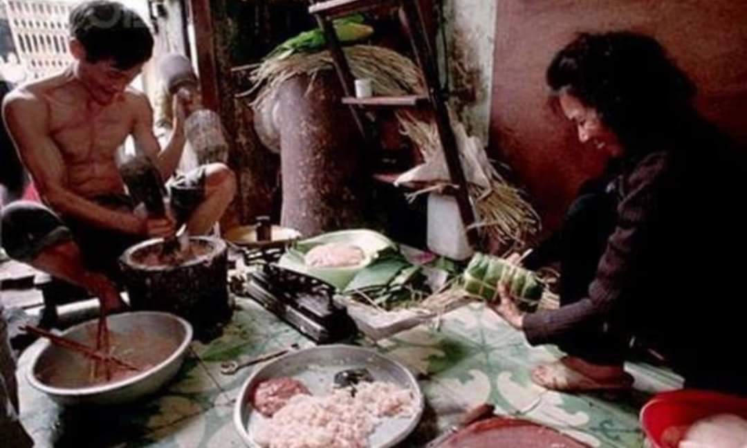 Tết Âm lịch và sự tích đếm tuổi hoa đào