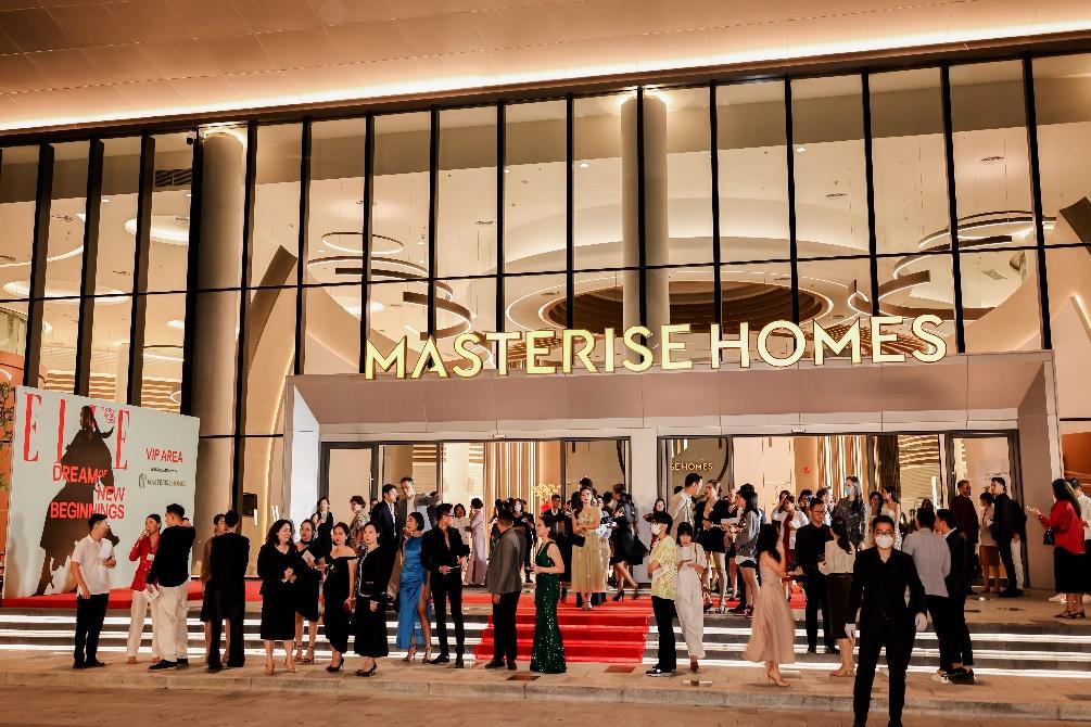 Sàn diễn đặc biệt tạo nên thành công của ELLE Fashion Show 2022